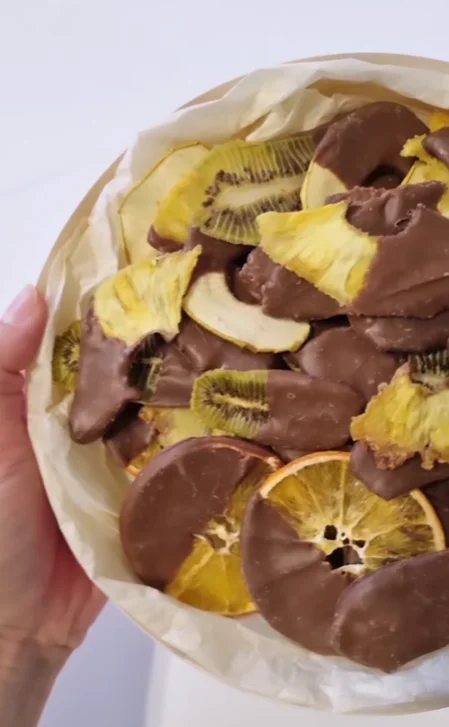 Фруктовые чипсы в мол. шоколаде ананас, 50 гр.